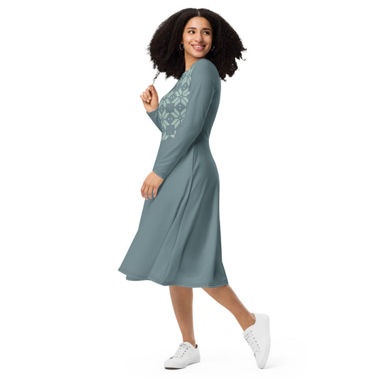 Vestido midi con manga larga
